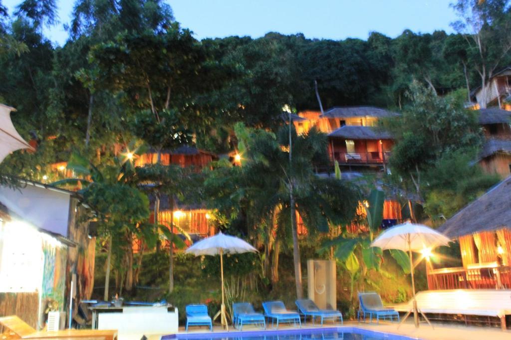 Bamboo Mountain View Phi Phi Resort Экстерьер фото